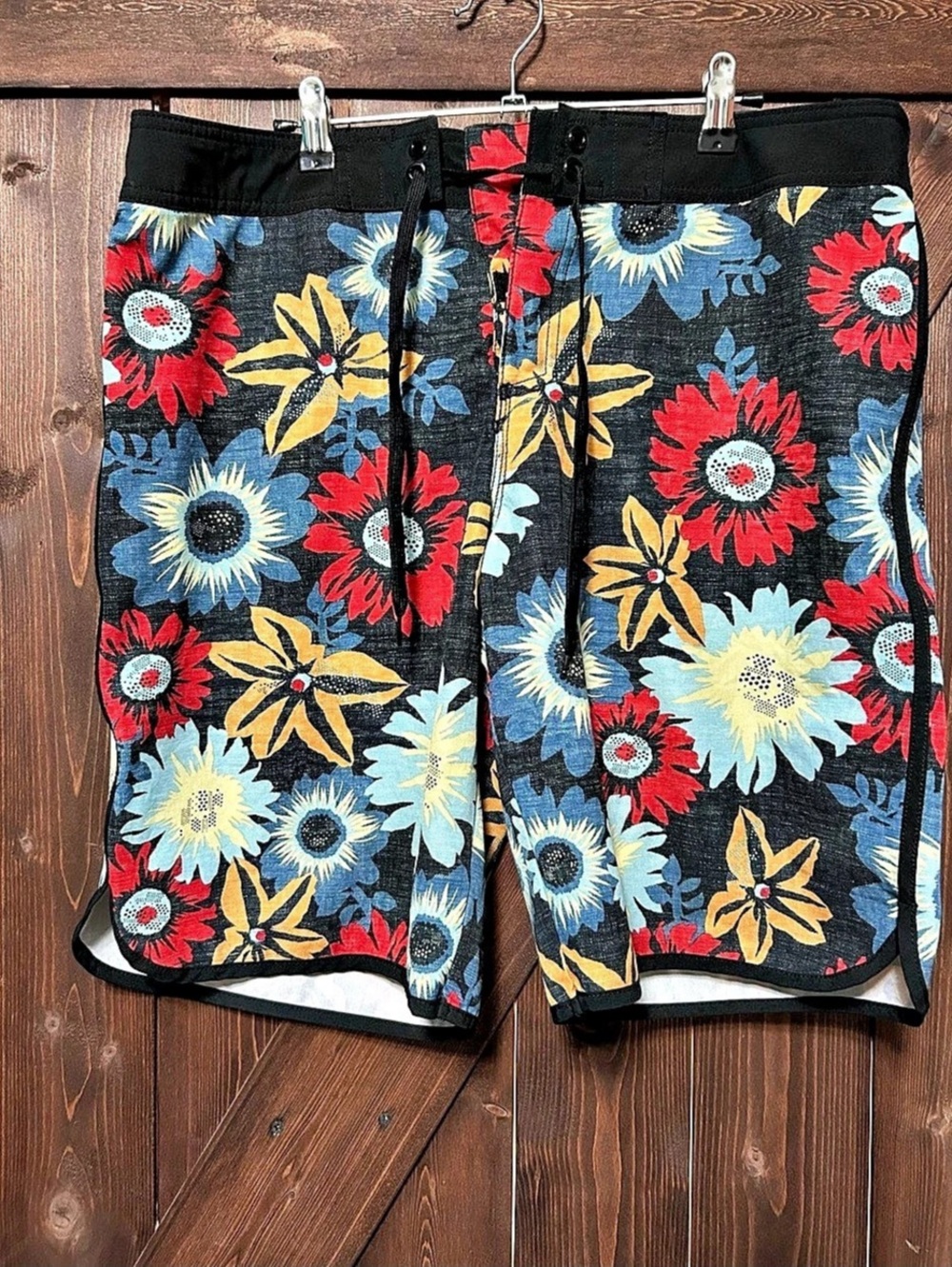 Mossimo Supply Co. Floral Board Shorts Black Size 36 Like New